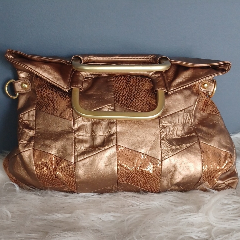 Nila Anthony Purse